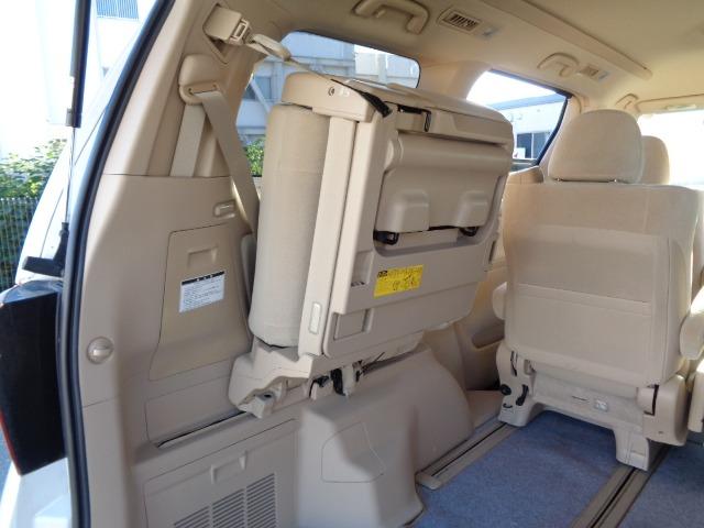 アルファード ２４０Ｓ　リミテッド　ＣＤ　ＤＶＤ　ＥＴＣ　キーレス　電格ミラー　両側Ｐスラ　Ｂカメラ　ＨＩＤ　フォグ　ＨＤＤナビ（アルパイン・ＶＩＥ－Ｘ０８）フリップダウンモニター　スマートキー　木目調パネル（66枚目）
