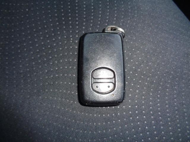 プリウス Ｓ　検Ｒ８／３　ＨＶバッテリー交換済　ＣＤ　ＤＶＤ　ＥＴＣ　１セグＴＶ　キーレス　スマートキー　電格ミラー　ＳＤナビ（ＮＳＺＴ－Ｗ６１Ｇ）　バックカメラ　ＬＥＤライト　フォグ　ＢＴオーディオ（23枚目）