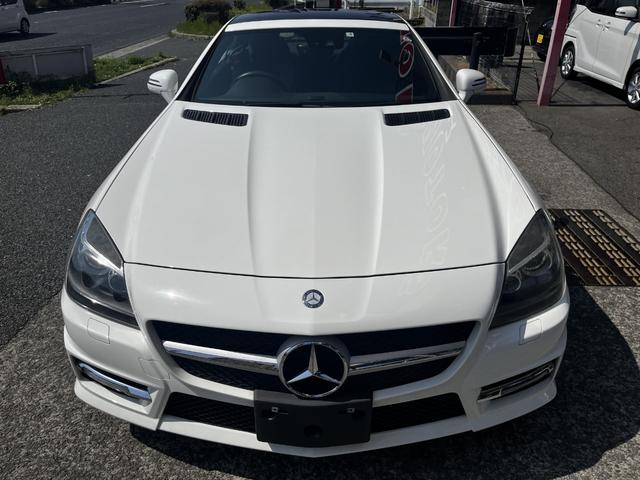 ＳＬＫ ＳＬＫ２００ＭＴ　ＡＭＧスポーツパッケージ　６速マニュアル・マジックスカイルーフ・電動ハードトップ・黒革シート・１８００ｃｃ・直４ターボ・純正ＨＤＤナビ・ＡＭＧ１８インチアルミホイール・シートヒーター（2枚目）