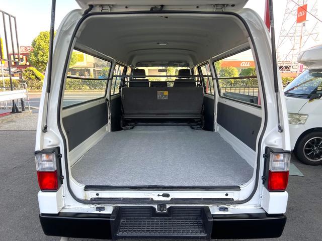 MAZDA BRAWNY VAN LONG DX