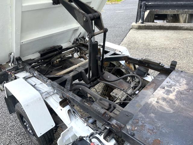 ハイゼットトラック 多目的ダンプ　車検令和８年４月・ＰＴＯ多目的強化ダンプ・４ＷＤ・５速マニュアル・荷台化粧直し済み・エアコン・パワステ・修復歴無し（16枚目）