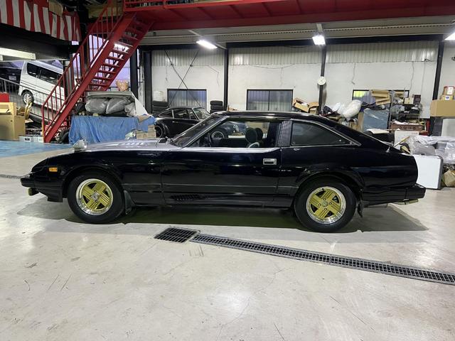 フェアレディＺ ２８０Ｚ－Ｔ　車検令和８年４月・５速マニュアル・マンハッタンカラー・純正１５インチアルミホイールリバレル・修復歴無し・エアコン・パワステ・パワーウィンドウ（8枚目）