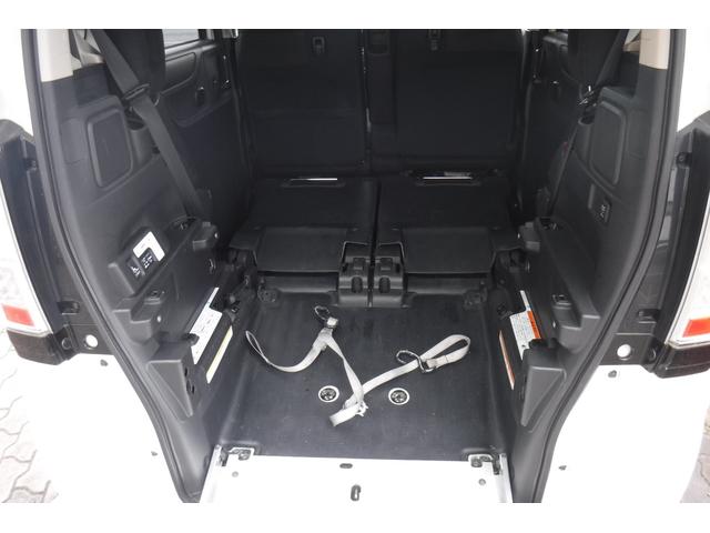 Ｎ－ＢＯＸ＋ Ｇ　車いす仕様車　福祉車両スローパー　リヤシート付４人乗り　電動ウインチリモコン付き　スマートキープッシュスタート　電動格納ドアミラー　純正オーディオ　社外アルミホイル　フロントベンチシート（5枚目）