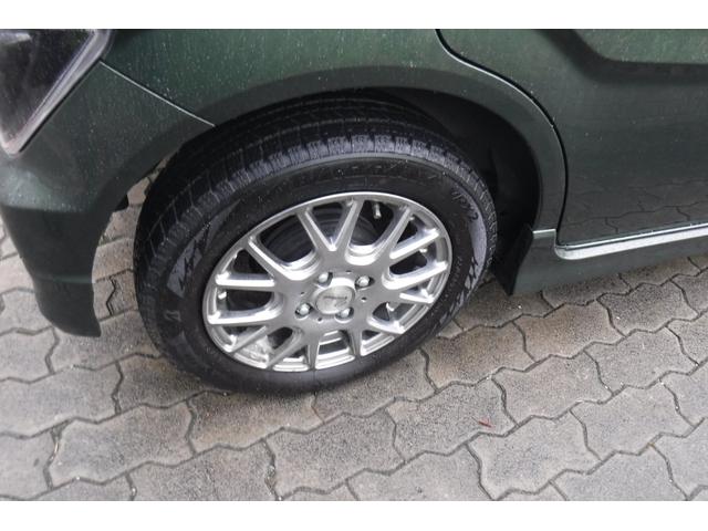 社外アルミホイル、スタッドレスタイヤ装着。