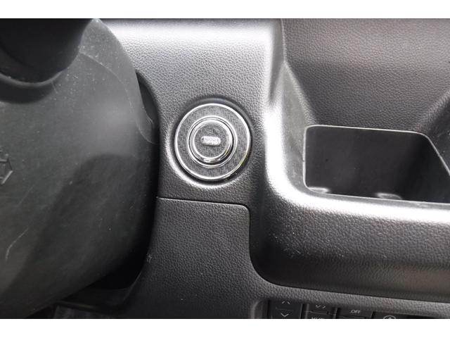 エンジンスタートボタンです