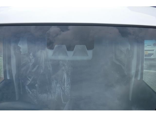 ハイゼットカーゴ クルーズターボ スマートアシスト 純正ナビ TV スマートキープッシュスタート 電動格納ドアミラー 届け出済未使用車 LED荷室灯 ホイルカバー パワーウインドウ プライバシーガラス アイドルストップ(11枚目)