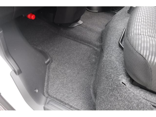 ハイゼットカーゴ クルーズターボ スマートアシスト 純正ナビ TV スマートキープッシュスタート 電動格納ドアミラー 届け出済未使用車 LED荷室灯 ホイルカバー パワーウインドウ プライバシーガラス アイドルストップ(41枚目)