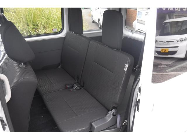 ハイゼットカーゴ クルーズターボ スマートアシスト 純正ナビ TV スマートキープッシュスタート 電動格納ドアミラー 届け出済未使用車 LED荷室灯 ホイルカバー パワーウインドウ プライバシーガラス アイドルストップ(43枚目)