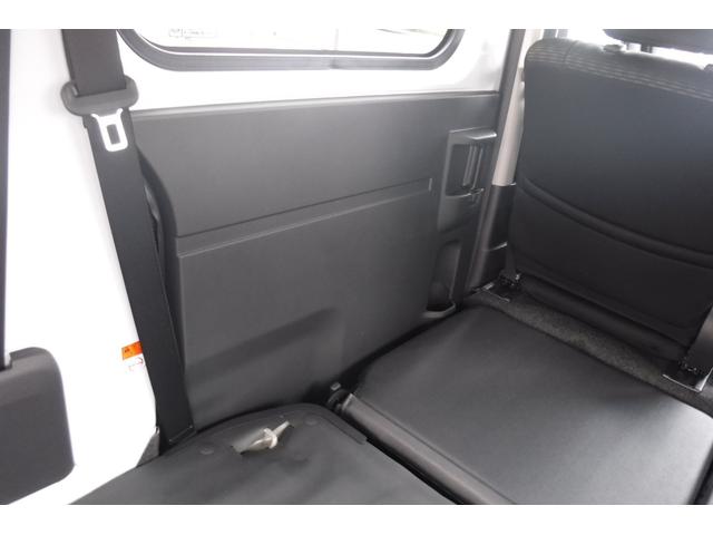 ハイゼットカーゴ クルーズターボ スマートアシスト 純正ナビ TV スマートキープッシュスタート 電動格納ドアミラー 届け出済未使用車 LED荷室灯 ホイルカバー パワーウインドウ プライバシーガラス アイドルストップ(52枚目)