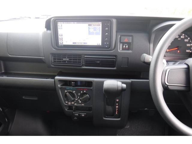 ハイゼットカーゴ クルーズターボ スマートアシスト 純正ナビ TV スマートキープッシュスタート 電動格納ドアミラー 届け出済未使用車 LED荷室灯 ホイルカバー パワーウインドウ プライバシーガラス アイドルストップ(61枚目)