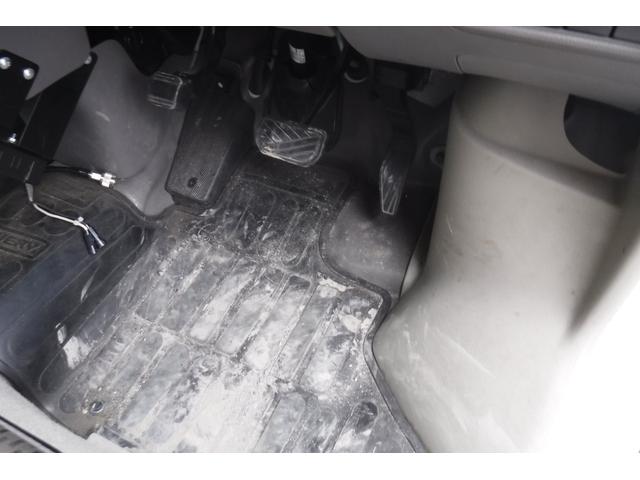 エブリイ PC セーフティサポート装着車 デュアルカメラブレーキサポート ナビ バックカメラ キーレスキー 4速オートマ エアコン パワステ パワーウインドウ プライバシーガラス 大型ドアミラー(29枚目)