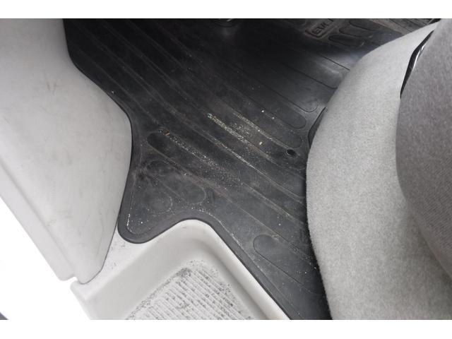 エブリイ PC セーフティサポート装着車 デュアルカメラブレーキサポート ナビ バックカメラ キーレスキー 4速オートマ エアコン パワステ パワーウインドウ プライバシーガラス 大型ドアミラー(38枚目)