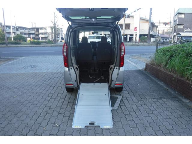 N-BOX G・スロープ 純正ナビ フルセグTV バックカメラ スマートキープッシュスタート LEDヘッドライト 電動格納ドアミラー ドライブレコーダー 電動ウインチ リモコン付き(3枚目)