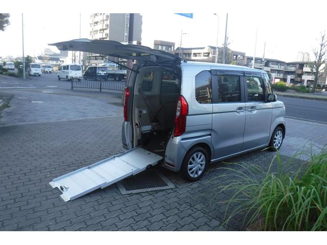 N-BOX G・スロープ 純正ナビ フルセグTV バックカメラ スマートキープッシュスタート LEDヘッドライト 電動格納ドアミラー ドライブレコーダー 電動ウインチ リモコン付き(12枚目)
