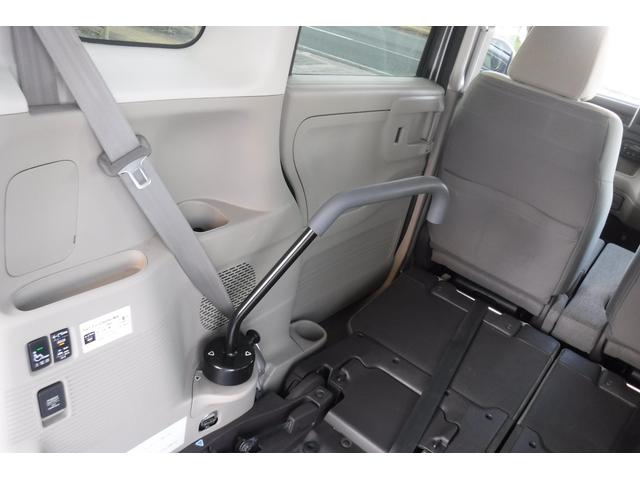 N-BOX G・スロープ 純正ナビ フルセグTV バックカメラ スマートキープッシュスタート LEDヘッドライト 電動格納ドアミラー ドライブレコーダー 電動ウインチ リモコン付き(15枚目)