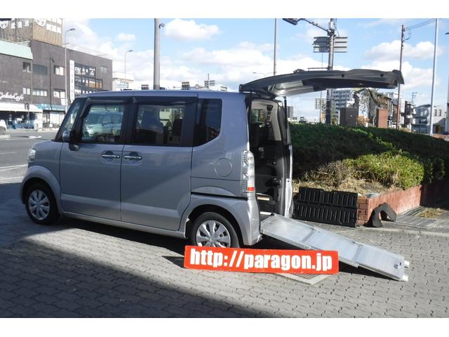 Ｎ－ＢＯＸ＋ Ｇ・Ｌパッケージ　車いす仕様車　福祉車両　ワンオーナー　左側パワースライドドア　純正ナビＴＶ　バックカメラ　ＥＴＣ　スマートキープッシュスタート　電動格納ドアミラー　リヤシート付４人乗り　電動ウインチ　リモコン付（2枚目）