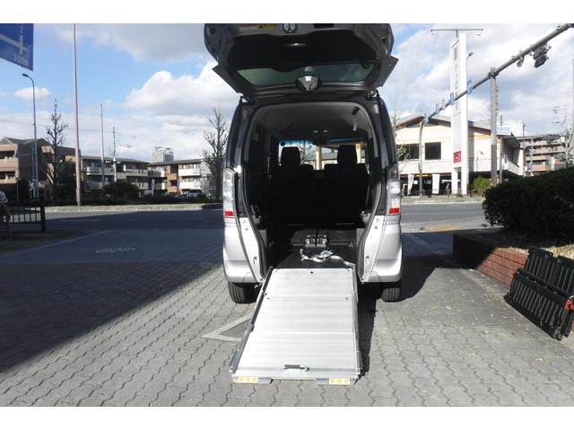 Ｎ－ＢＯＸ＋ Ｇ・Ｌパッケージ　車いす仕様車　福祉車両　ワンオーナー　左側パワースライドドア　純正ナビＴＶ　バックカメラ　ＥＴＣ　スマートキープッシュスタート　電動格納ドアミラー　リヤシート付４人乗り　電動ウインチ　リモコン付（3枚目）