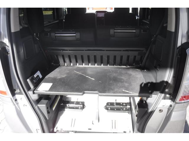 Ｎ－ＢＯＸ＋ Ｇ・Ｌパッケージ　車いす仕様車　福祉車両　ワンオーナー　左側パワースライドドア　純正ナビＴＶ　バックカメラ　ＥＴＣ　スマートキープッシュスタート　電動格納ドアミラー　リヤシート付４人乗り　電動ウインチ　リモコン付（9枚目）