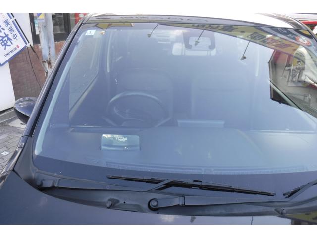 ワゴンＲ ハイブリッドＦＸ　リミテッド　２５周年記念車　デュアルセンサーブレーキサポート　ヘッドップディスプレイ　スマートキープッシュスタート　シートヒーター　アイドリングストップ　デジタルミラー　社外オーディオ（11枚目）