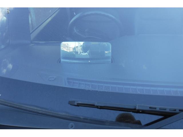 ワゴンＲ ハイブリッドＦＸ　リミテッド　２５周年記念車　デュアルセンサーブレーキサポート　ヘッドップディスプレイ　スマートキープッシュスタート　シートヒーター　アイドリングストップ　デジタルミラー　社外オーディオ（12枚目）