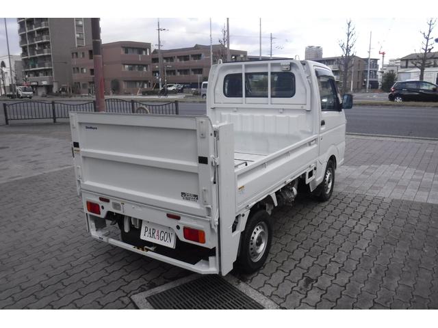 キャリイトラック 　垂直式ゲートリフター　パートタイム４ＷＤ　デュアルカメラブレーキサポート　４速オートマ　エアコン　パワステ　パワーウインドウ（27枚目）