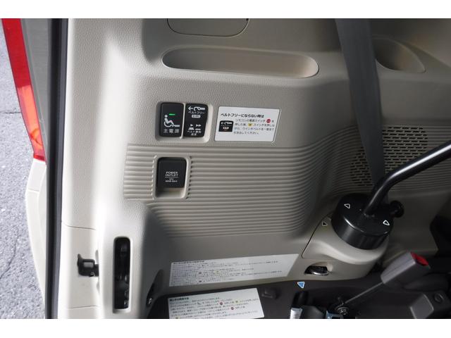 Ｎ－ＢＯＸ Ｇ・スロープＬターボホンダセンシング　両側パワースライドドア　純正ナビ　ＴＶ　バックカメラ　ビルトインＥＴＣ　シートヒーター　スマートキープッシュスタート　パドルシフト　電動格納ドアミラー（12枚目）