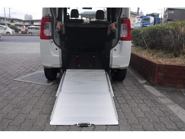 タント 　スローパーＬ　リヤシート付　社外ナビゲーション　ＴＶ　バックカメラ　アイドリングストップ　キーレス　電動格納ドアミラー（12枚目）
