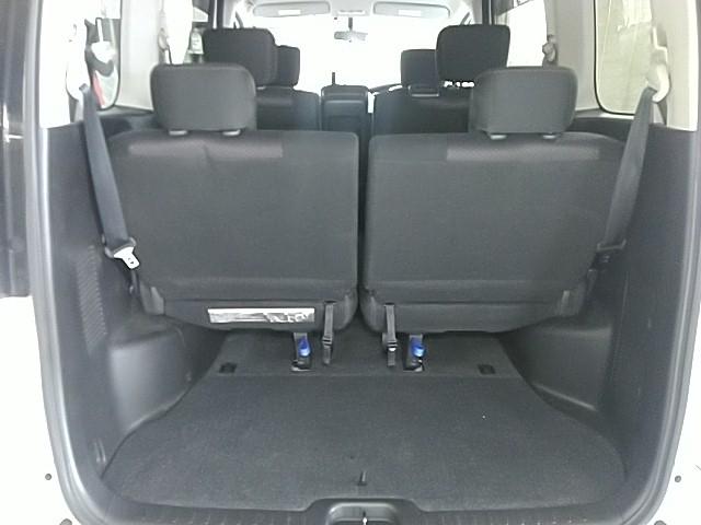 セレナ ハイウェイスター S-ハイブリッド ワンオーナー キーレス フルセグ ナビ&TV 乗車定員8人 アイドリングストップ エアバッグ オートマ フル装備 HIDヘッドライト ETC バックカメラ スマートキー 横滑り防止機能(20枚目)