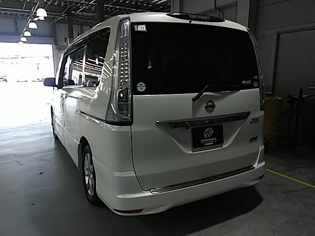 セレナ ハイウェイスター S-ハイブリッド ワンオーナー キーレス フルセグ ナビ&TV 乗車定員8人 アイドリングストップ エアバッグ オートマ フル装備 HIDヘッドライト ETC バックカメラ スマートキー 横滑り防止機能(23枚目)