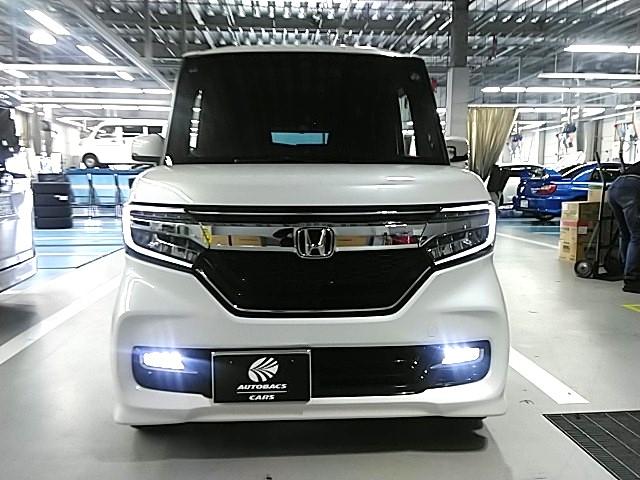 Ｎ　ＢＯＸ Ｇ・ＥＸターボホンダセンシング　ワンオーナー　キーレス　フルセグ　ナビ＆ＴＶ　１５アルミホイール　エアバッグ　オートマ　フル装備　ＥＴＣ　バックカメラ　スマートキー（4枚目）