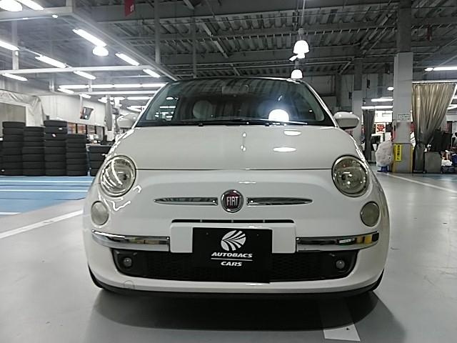 ５００ ９００　２ＷＤ　サンルーフ　革シート　キーレス　１５アルミホイール　エアバッグ　フル装備　ＨＩＤヘッドライト　ＥＴＣ（4枚目）