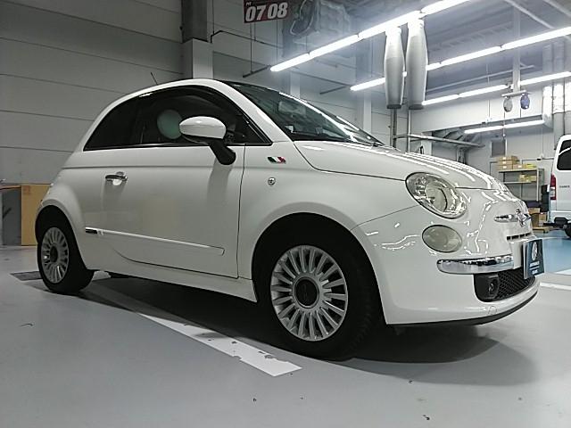 ５００ ９００　２ＷＤ　サンルーフ　革シート　キーレス　１５アルミホイール　エアバッグ　フル装備　ＨＩＤヘッドライト　ＥＴＣ（7枚目）