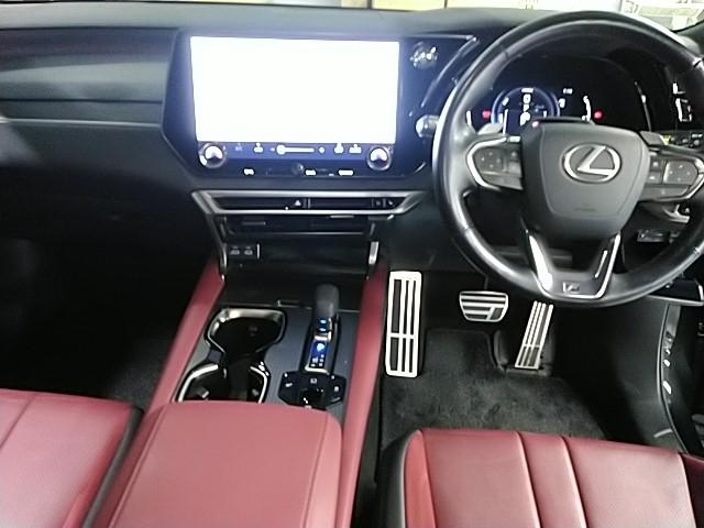 ＲＸ ＲＸ５００ｈ　Ｆスポーツパフォーマンス　ワンオーナー　サンルーフ　革シート　キーレス　フルセグ　ナビ＆ＴＶ　エアバッグ　オートマ　フル装備　ＥＴＣ　バックカメラ　スマートキー（2枚目）