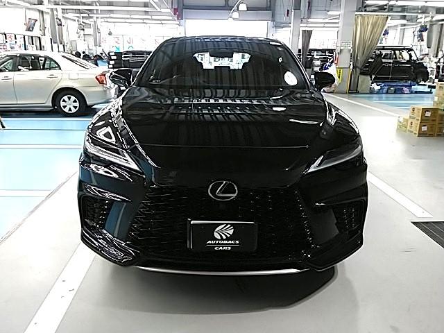 ＲＸ ＲＸ５００ｈ　Ｆスポーツパフォーマンス　ワンオーナー　サンルーフ　革シート　キーレス　フルセグ　ナビ＆ＴＶ　エアバッグ　オートマ　フル装備　ＥＴＣ　バックカメラ　スマートキー（4枚目）