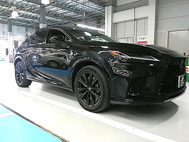 ＲＸ ＲＸ５００ｈ　Ｆスポーツパフォーマンス　ワンオーナー　サンルーフ　革シート　キーレス　フルセグ　ナビ＆ＴＶ　エアバッグ　オートマ　フル装備　ＥＴＣ　バックカメラ　スマートキー（7枚目）