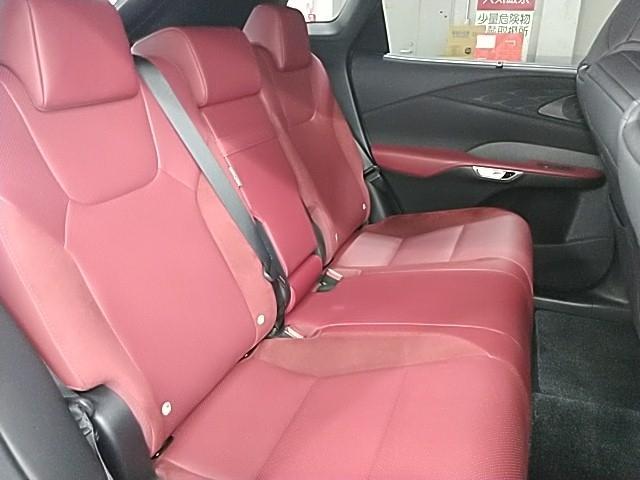 ＲＸ ＲＸ５００ｈ　Ｆスポーツパフォーマンス　ワンオーナー　サンルーフ　革シート　キーレス　フルセグ　ナビ＆ＴＶ　エアバッグ　オートマ　フル装備　ＥＴＣ　バックカメラ　スマートキー（24枚目）