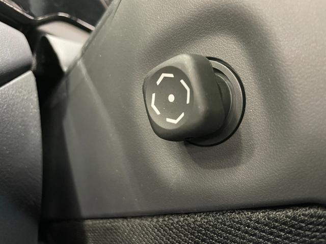 ＲＸ ＲＸ５００ｈ　Ｆスポーツパフォーマンス　ワンオーナー　サンルーフ　革シート　キーレス　フルセグ　ナビ＆ＴＶ　エアバッグ　オートマ　フル装備　ＥＴＣ　バックカメラ　スマートキー（43枚目）