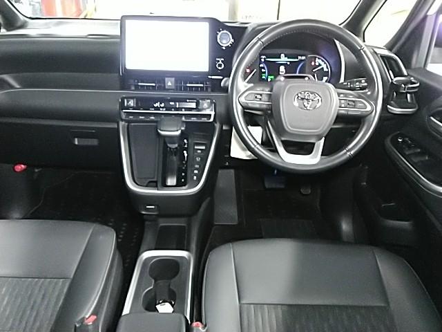 ノア ハイブリッドS-Z ワンオーナー キーレス フルセグ ナビ&TV 17アルミホイール 乗車定員7人 エアバッグ オートマ フル装備 ETC バックカメラ スマートキー(2枚目)