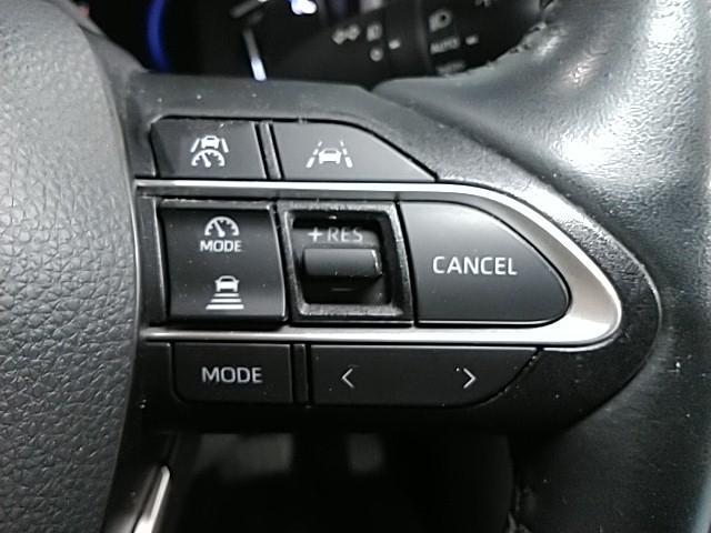 ノア ハイブリッドS-Z ワンオーナー キーレス フルセグ ナビ&TV 17アルミホイール 乗車定員7人 エアバッグ オートマ フル装備 ETC バックカメラ スマートキー(16枚目)