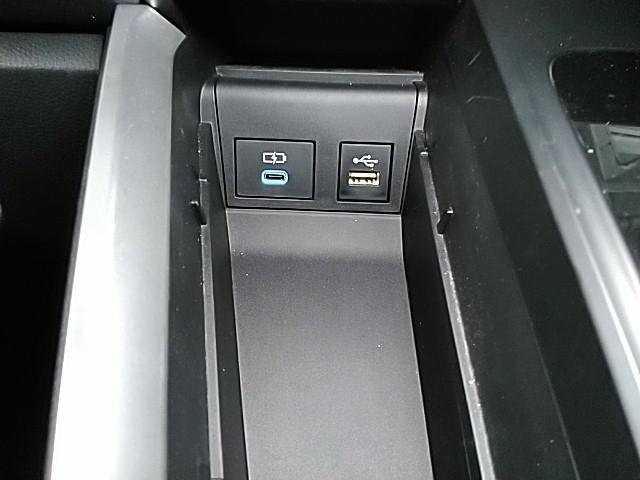 ノア ハイブリッドS-Z ワンオーナー キーレス フルセグ ナビ&TV 17アルミホイール 乗車定員7人 エアバッグ オートマ フル装備 ETC バックカメラ スマートキー(29枚目)