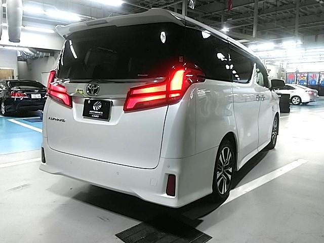 アルファード 2.5S Cパッケージ ワンオーナー サンルーフ 革シート キーレス フルセグ ナビ&TV 18アルミホイール 乗車定員7人 エアバッグ オートマ フル装備 ETC バックカメラ スマートキー(3枚目)