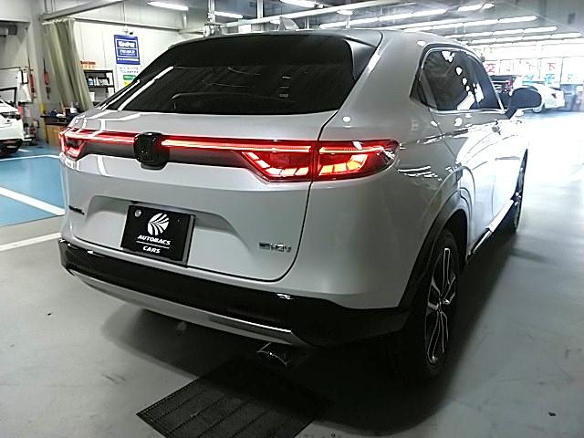 ヴェゼル e:HEV Z ワンオーナー キーレス フルセグ ナビ&TV 18アルミホイール エアバッグ オートマ フル装備 ETC バックカメラ スマートキー(3枚目)