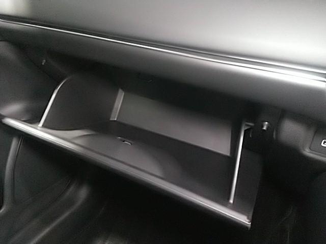 ヴェゼル e:HEV Z ワンオーナー キーレス フルセグ ナビ&TV 18アルミホイール エアバッグ オートマ フル装備 ETC バックカメラ スマートキー(26枚目)