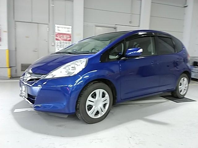 フィット Ｘ　キーレス　ワンセグ　ナビ＆ＴＶ　エアバッグ　オートマ　フル装備　ＥＴＣ　バックカメラ　スマートキー（6枚目）