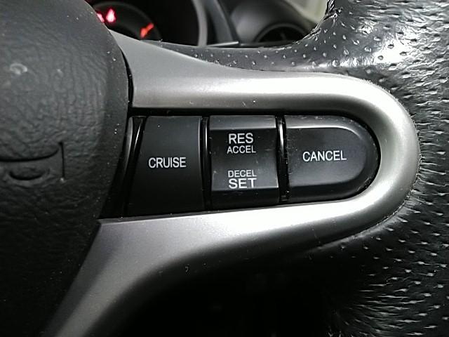 フィット Ｘ　キーレス　ワンセグ　ナビ＆ＴＶ　エアバッグ　オートマ　フル装備　ＥＴＣ　バックカメラ　スマートキー（14枚目）