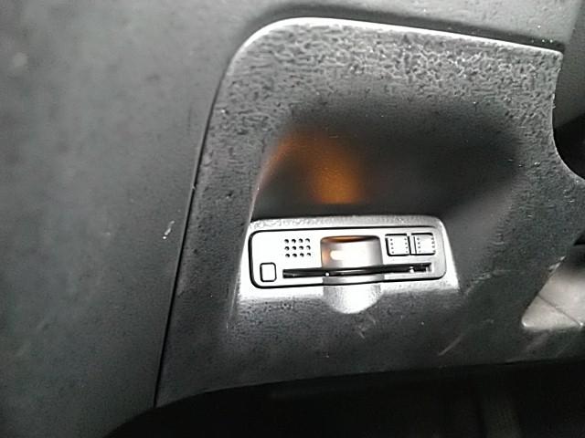 フィット Ｘ　キーレス　ワンセグ　ナビ＆ＴＶ　エアバッグ　オートマ　フル装備　ＥＴＣ　バックカメラ　スマートキー（17枚目）