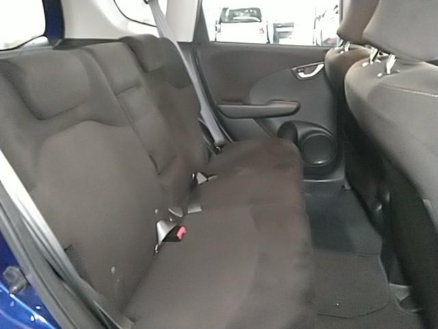 フィット Ｘ　キーレス　ワンセグ　ナビ＆ＴＶ　エアバッグ　オートマ　フル装備　ＥＴＣ　バックカメラ　スマートキー（20枚目）