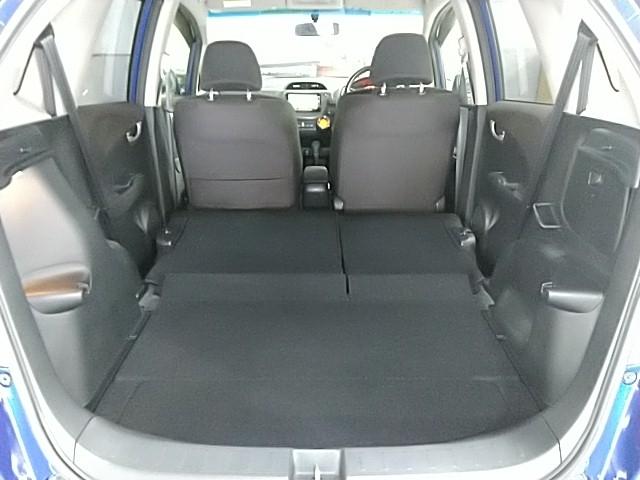 フィット Ｘ　キーレス　ワンセグ　ナビ＆ＴＶ　エアバッグ　オートマ　フル装備　ＥＴＣ　バックカメラ　スマートキー（23枚目）