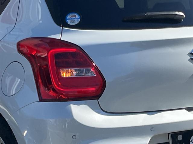 スイフトスポーツ ベースグレード　ワンオーナー　オートマ　セーフティサポート　ＬＥＤヘッドランプ　１７インチアルミホイール　キーレスプッシュスタート　８インチフルセグナビ　バックカメラ　運転席シートヒーター　ステンレス製ペダル（23枚目）