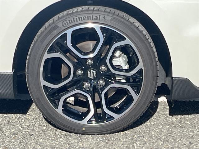 スイフトスポーツ ベースグレード　ワンオーナー　オートマ　セーフティサポート　ＬＥＤヘッドランプ　１７インチアルミホイール　キーレスプッシュスタート　８インチフルセグナビ　バックカメラ　運転席シートヒーター　ステンレス製ペダル（24枚目）